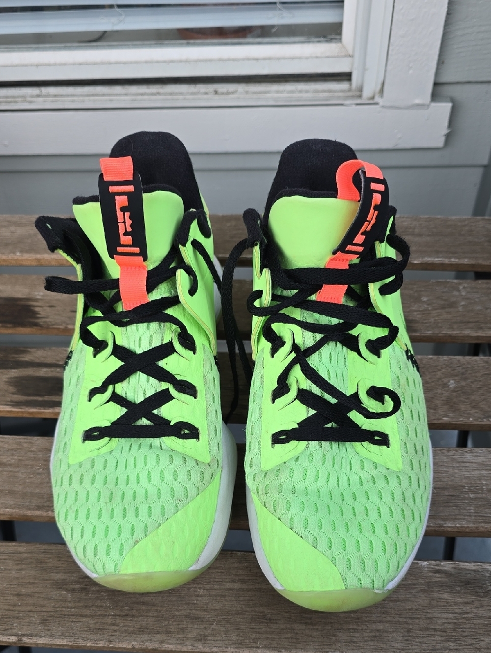 Nike KeBron Witness 5 Grinch Green Athletic Sneakers  - Size 8.5
